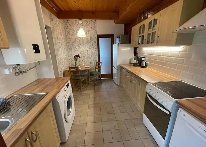 Haziko Vendeghaz/balatonfenyves *